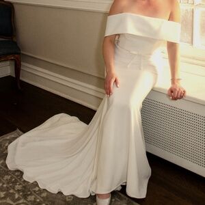 Ultimate Bride Wedding Dress (by Mikaella, style 2405)